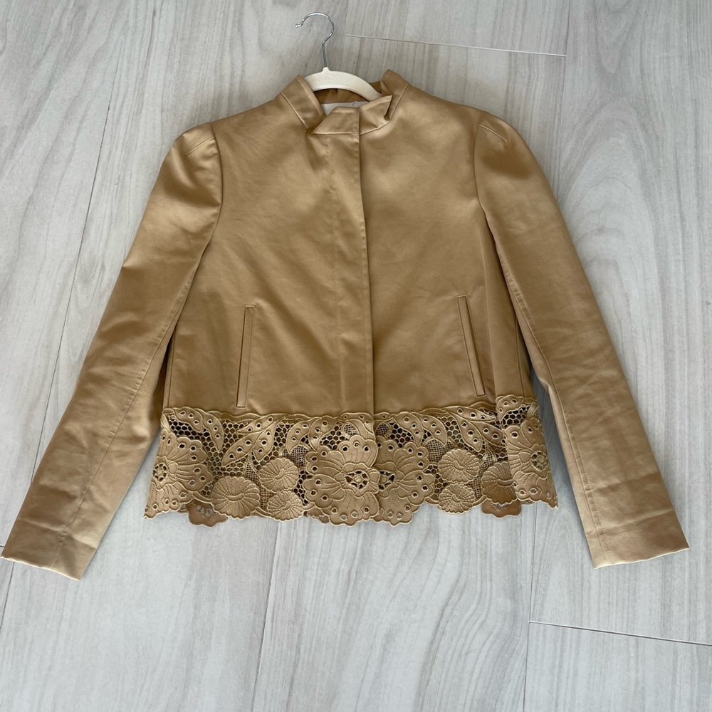 Beautiful Valentino zip up cardigan with lace detail. Size 4